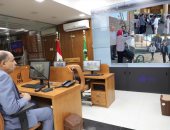 محافظ المنيا يتابع التزام محطات الوقود ومواقف السيارات بالتسعيرة الجديدة