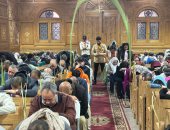المئات يؤدون قداس أحد الشعانين فى كنيسة الأنبا بيشوى ببورسعيد.. فيديو وصور