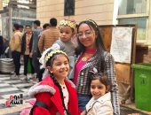 "تيجان سعف النخيل".. كنيسة الأنبا بيشوي ببورسعيد تحتفل بأحد الشعانين.. فيديو