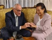 الحب والزواج بعمر الـ 80.. نادية ويوسف يتحديان الزمن ويثبتان أن العمر مجرد رقم