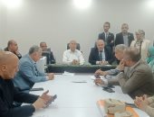 محافظ القاهرة يتفقد منطقة شق الثعبان لمتابعة تقنين أوضاع المصانع