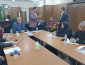 لقاء جبر الخواطر.. محافظ القليوبية يحل مشاكل المواطنين في اللقاء الأسبوعي بالخصوص