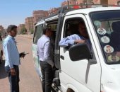نائب محافظ أسوان ورؤساء المراكز يتابعون الالتزام بالتعريفة الجديدة