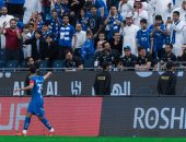 الهلال ضد الخليج.. الزعيم يتفوق بهدف الدوسري في الشوط الأول بالدوري السعودي