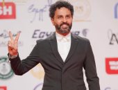 أحمد عزيز يشارك بفيلمين مع تامر حسني في "ريستارت" ومينا مسعود بـ "في عز الضهر"