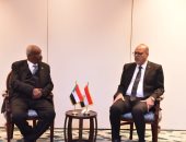 وزير العمل يناقش مع نظيره السوداني تبادل الخبرات فى التدريب المهنى