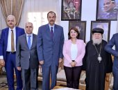 محافظ سوهاج يزور المطرانيات لتقديم التهنئة للإخوة الأقباط بعيد القيامة..صور
