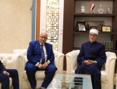 مفتي الجمهورية يناقش إطلاق حملات توعوية للحفاظ على المياه وترشيد استخدامها