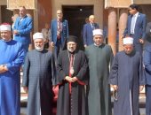 رئيس المنطقة الأزهرية بسوهاج: زيارة الأقباط فى العيد يؤكد ترابط أبناء الوطن