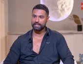 كريم فهمي: أنا وياسمين عبد العزيز بنعاني من اضطراب فرط الحركة وتشتت الانتباه