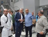 محافظ الغربية يتفقد مشروعات الطرق ومستشفى طنطا العام الجديد