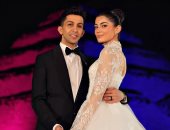 وصلة غزل بين هشام جمال وزوجته ليلى أحمد زاهر