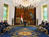 الرئيس السيسى يستقبل وفدًا استثماريًا كويتيًا ويؤكد: التحديات الاقتصادية والإقليمية تحتم تكثيف التعاون والتكامل بين الدول العربية.. وحريصون على تعزيز التعاون مع الشركات الكويتية وزيادة استثماراتها بمصر 