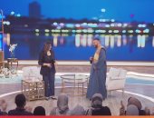 محمد خميس بـ"الجلابية البلدي" في معكم.. ويؤكد: "ده لبسي الأصلي"