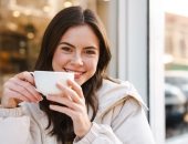 أبراج شكلها في العشرينات رغم إنها عدت الأربعين.. دايما محافظين على شبابهم 