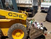 رفع 3500 طن من الأتربة والمخلفات وتمهيد الطرق في حملات نظافة بمدينة إسنا