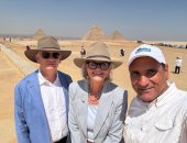 الحاكم العام لكومنولث أستراليا تزور المتحف المصري الكبير ومنطقة أهرامات الجيزة
