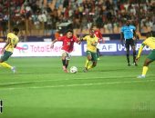 الشوط الأول.. تعادل منتخب مصر وجنوب أفريقيا فى افتتاح بطولة الأمم بمصر