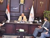 محافظ الأقصر يتابع أحدث مستجدات منظومة التقنين وملف التصالح على مخالفات البناء.. صور  