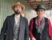 مشاهد تبادل لإطلاق النار تجمع محمد كريم مع نيكولاس كيدج وستيڤن دورف فى Gunslingers