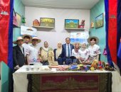 سفير كمبوديا يتفقد معرض "ديارنا زهور الربيع" بحضور أفراد جالية المملكة 