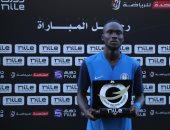 صامويل أمادى يحصد جائزة أفضل لاعب في مباراة سموحة والإسماعيلى