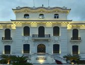 حكاية تمثال حتشبسوت بالمتحف القومى بالإسكندرية.. مصنوع من الحجر الجيرى وترتدى فيه اللحية المصطنعة والتاج الملكى.. وخبير أثرى: وُلدت الملكة عام 1508م قبل الميلاد وتمثالها يجسد عظمة المرأة المصرية.. صور