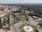 ميدان السيدة عائشة يودع العشوائية إلى الأبد ويتحول لمزار سياحى عالمى.. إزالة الكوبرى المعدنى وتحويل مسار محور صلاح سالم أبرز التغييرات.. ومحافظ القاهرة: اكتشفنا أجزاء من سور القاهرة القديم أسفل العقارات.. صور