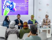 باحثون: التفاعل مع البشر وليس الشاشات الوسيلة الأمثل لبناء مهارات الطفل الاجتماعية