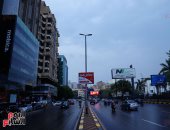 سقوط أمطار خفيفة على فترات متقطعة في أنحاء القاهرة الكبرى