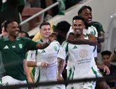 الأهلي يقترب من لقب دوري أبطال آسيا بثنائية ضد كاواساكي في الشوط الأول.. فيديو