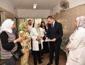 نائب وزير الصحة يقوم بجولة مفاجئة على المنشآت الصحية بمدينة الشروق