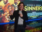 توم كروز يشيد بـ فيلم مايكل بي جوردن الجديد Sinners