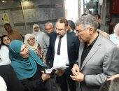 محافظ الجيزة يتفقد فرع التأمين الصحى بمدينة 6 أكتوبر لمتابعة الخدمات المقدمة للمواطنين