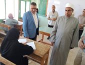 طلاب النقل الثانوى الأزهرى بجنوب سيناء يواصلون أداء امتحانات نهاية العام