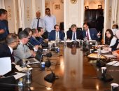 تعديلات قانون مزاولة مهنة الصيدلة أمام البرلمان.. 5 سنوات مدة الدراسة وسنة تدريب للحصول على الترخيص.. "صحة النواب" توافق على مشروع القانون وتدعو للتعديل.. ووزير الشئون النيابية: تعديلات ضرورية ولا ينبغى تعطيلها