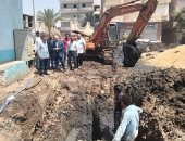 نائب محافظ الجيزة يتفقد التجهيزات النهائية لمشروع الصرف الصحى بقرية المنوات