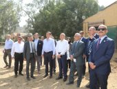وزير الزراعة ومحافظ القاهرة يتفقدان محطة الزهراء للخيول العربية الأصيلة