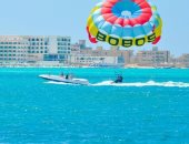مطروح تستعد مبكرًا للصيف.. تطوير الكورنيش وإنشاء شواطئ جديدة يغير وجه المدينة.. المصيف يوفر آلاف من فرص العمل لأبناء المحافظة والمحافظات الأخرى.. وإيجار الشقق والشاليهات تناسب جميع المستويات.. صور