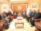 وزير التعليم العالي يستقبل وزير خارجية جمهورية القمر المتحدة 