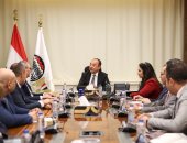 وزير قطاع الأعمال العام يبحث مع مجموعة شاهينلر القابضة التركية فرص الاستثمار