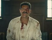 ابتسامة تُخفي عالماً مليئاً بالأسرار.. رحلة عمرو يوسف في فيلم درويش