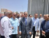 محافظ الإسكندرية يتفقد صومعة كينج مريوط ويتابع عمليات توريد القمح