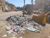 رفع 200 طن من القمامة والمخلفات بـ7 قرى بمدينة ومركز سوهاج