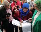 تحرير 138 محضر مخالفة وغلق وتشميع 45 محلًا بالإسكندرية