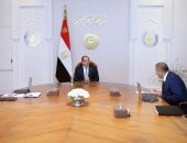 الرئيس السيسى يوجه بمواصلة تطوير الخدمات الملاحية والبحرية وفق أعلى معايير الجودة وتعظيم قدرات قناة السويس..ويشدد على ضرورة تعزيز التواصل بين الهيئة وعملائها وتوطيد علاقاتها الاستراتيجية مع كبرى الخطوط الملاحية