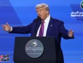 ترامب يرفع العقوبات عن سوريا ويلتقى أحمد الشرع غدًا فى الرياض