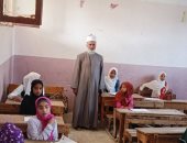 رئيس منطقة سوهاج الأزهرية يتفقد عددا من لجان امتحانات الشهادتين الابتدائية والإعدادية