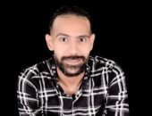 ودّع الجميع برسالة مؤثرة قبل رحيله.. بث مباشر من أمام منزل محامى الزقازيق