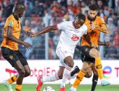 نهضة بركان يقترب من لقب كأس الكونفدرالية بثنائية ضد نادي سيمبا.. فيديو